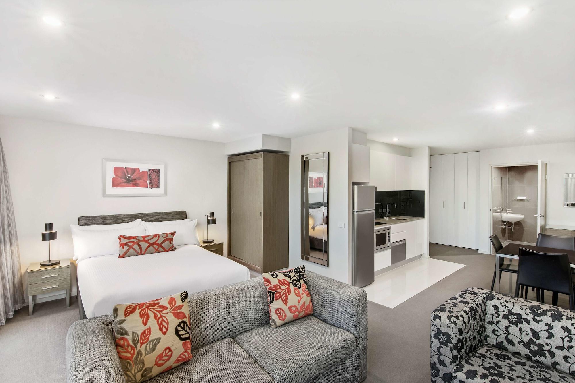 Adina Serviced Apartments Canberra Dickson Eksteriør billede