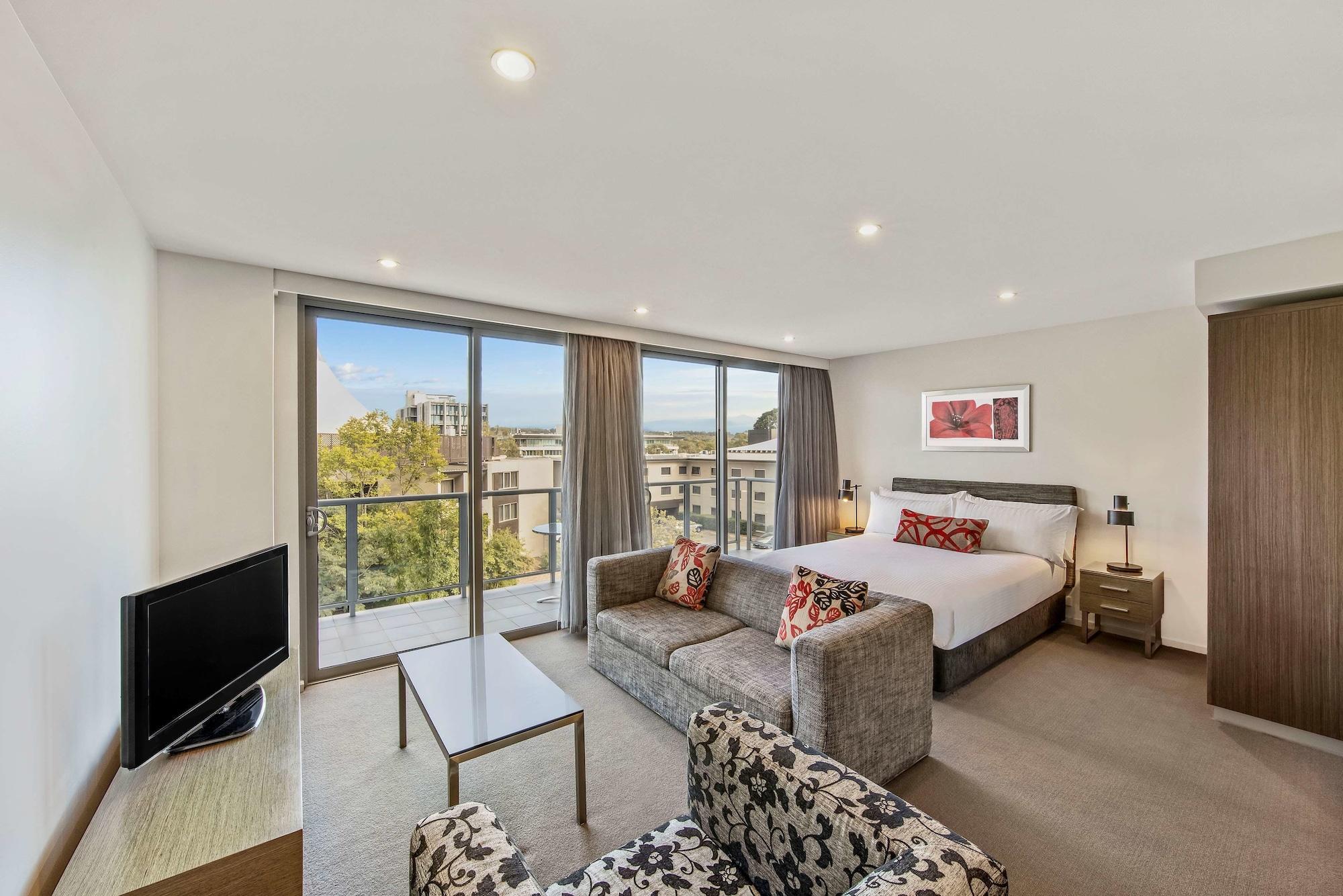 Adina Serviced Apartments Canberra Dickson Eksteriør billede