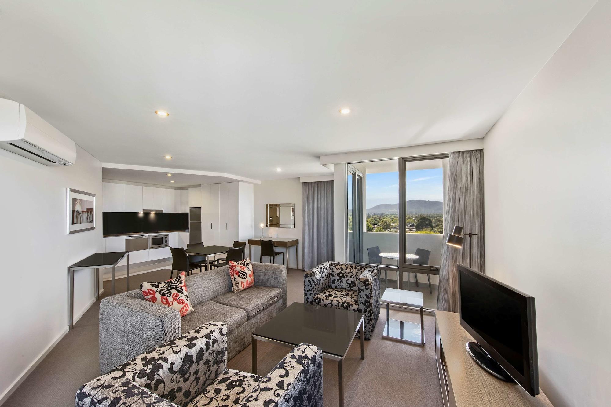 Adina Serviced Apartments Canberra Dickson Eksteriør billede