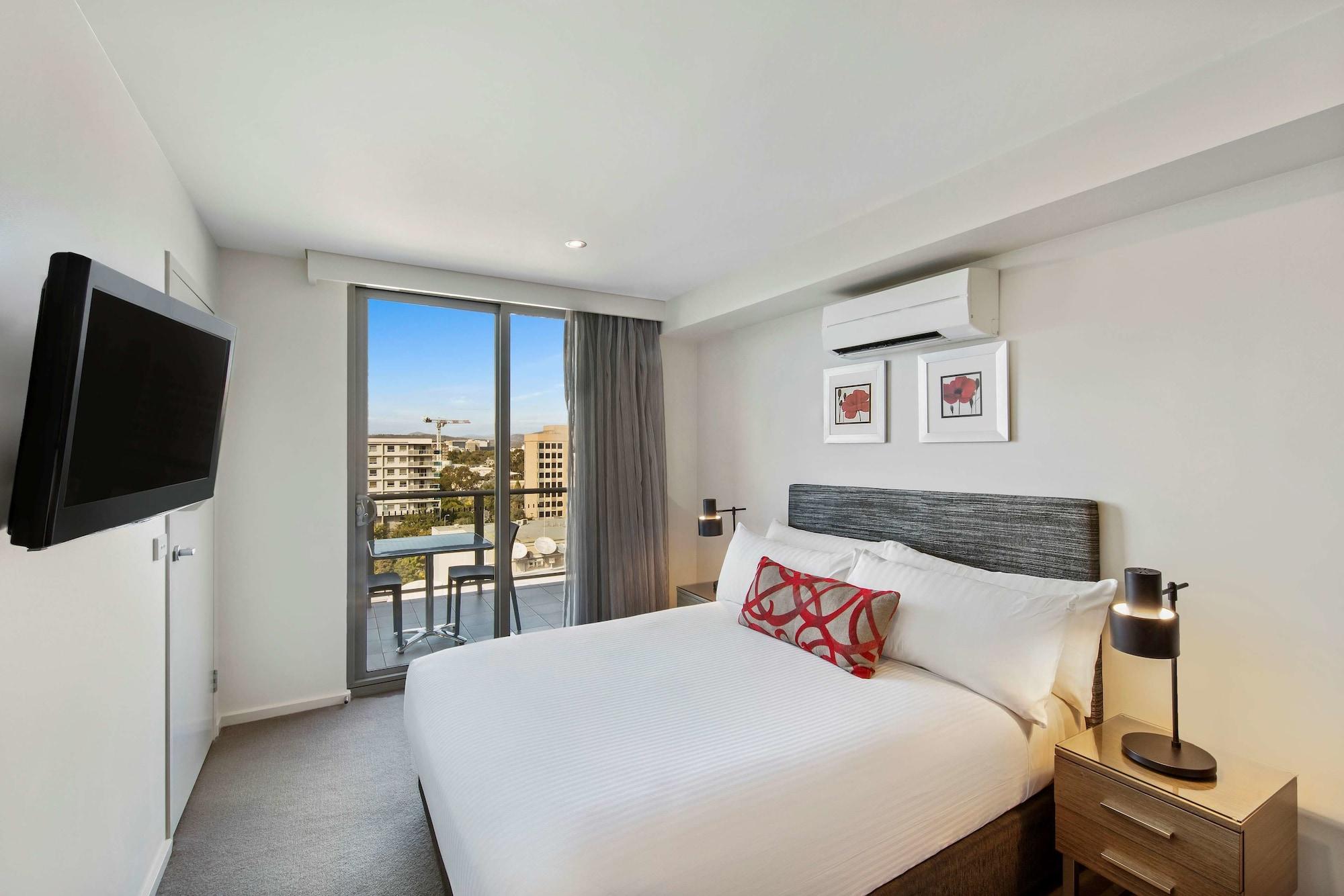 Adina Serviced Apartments Canberra Dickson Eksteriør billede
