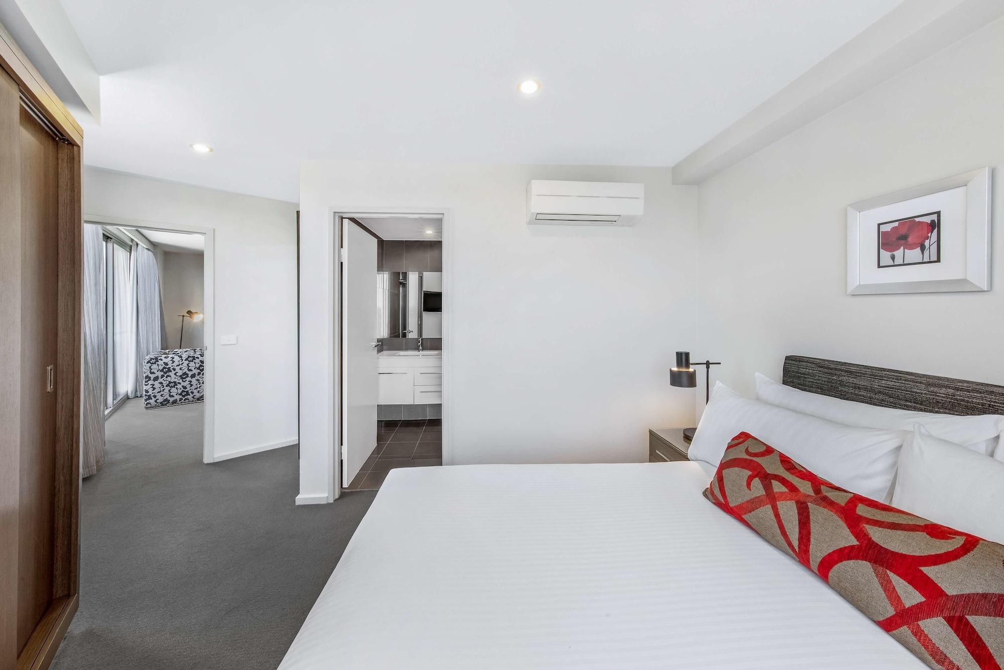 Adina Serviced Apartments Canberra Dickson Eksteriør billede
