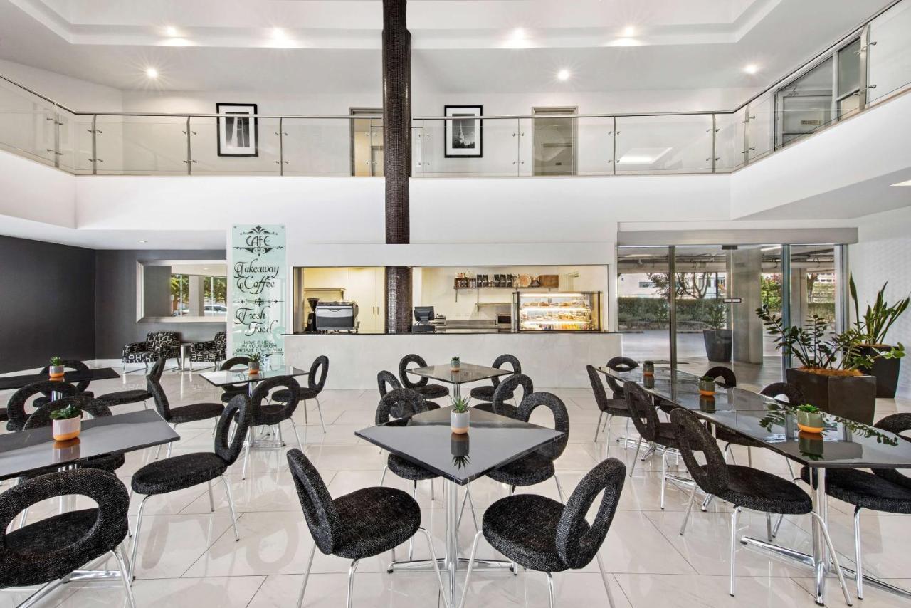 Adina Serviced Apartments Canberra Dickson Eksteriør billede