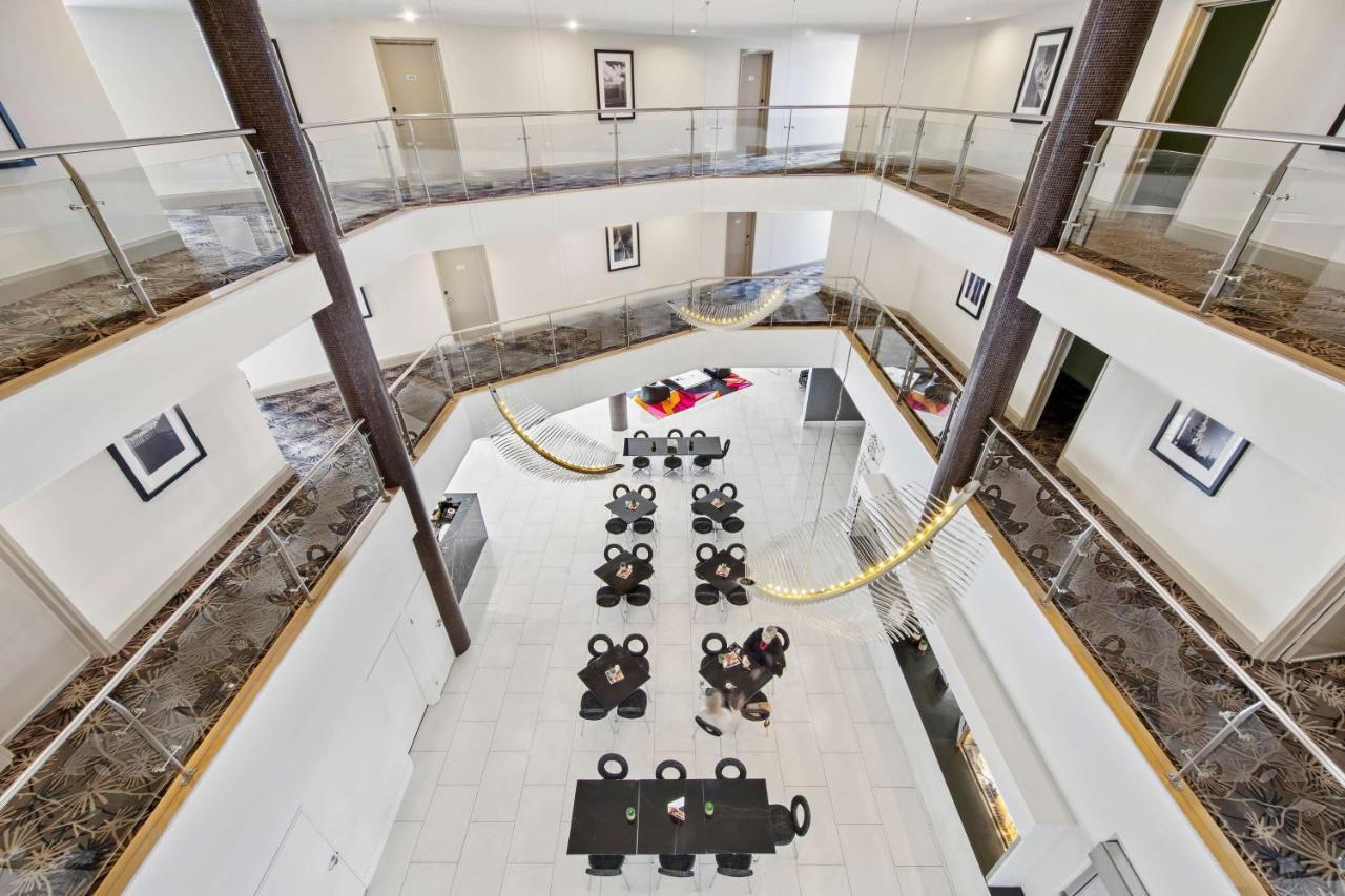 Adina Serviced Apartments Canberra Dickson Eksteriør billede