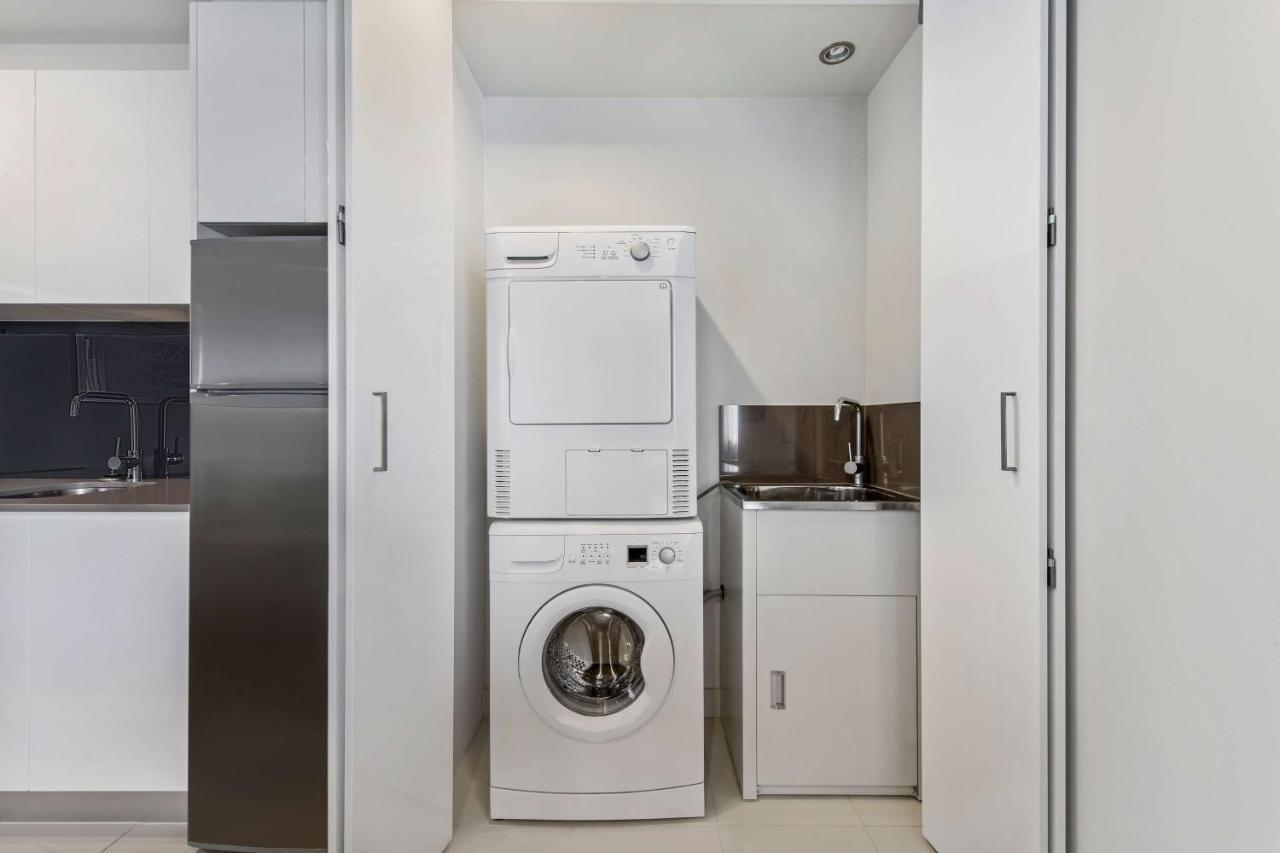Adina Serviced Apartments Canberra Dickson Eksteriør billede