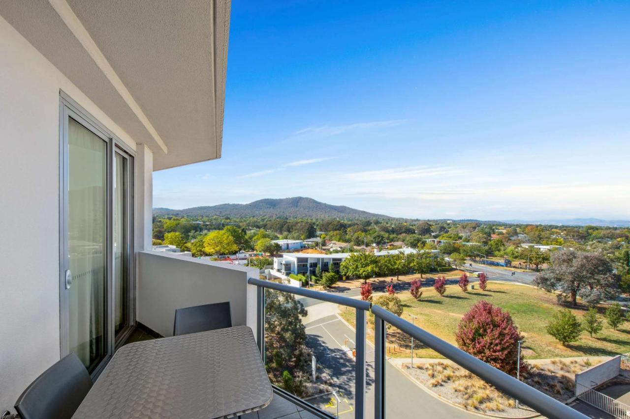 Adina Serviced Apartments Canberra Dickson Eksteriør billede