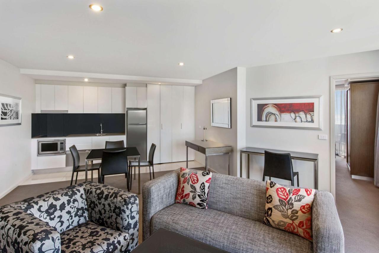 Adina Serviced Apartments Canberra Dickson Eksteriør billede