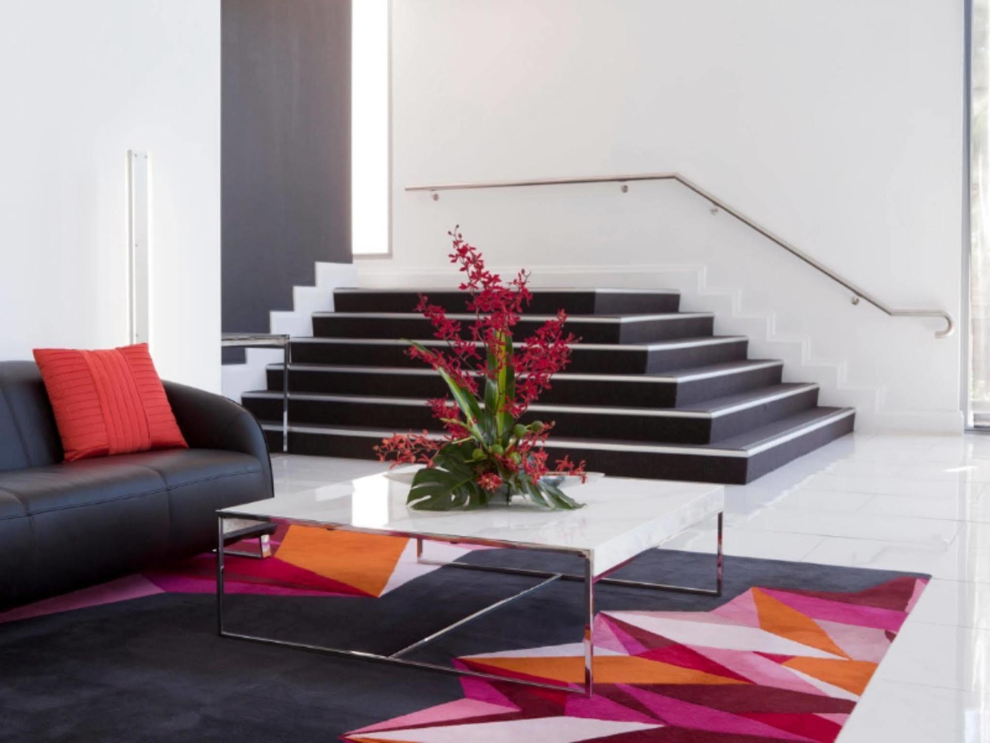 Adina Serviced Apartments Canberra Dickson Eksteriør billede